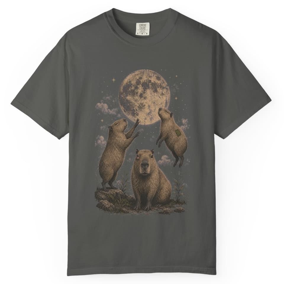 Capybara Moon Meeting t-shirt in Black, photo 4